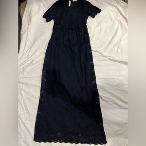 Elegant Navy Lace Maxi Dress